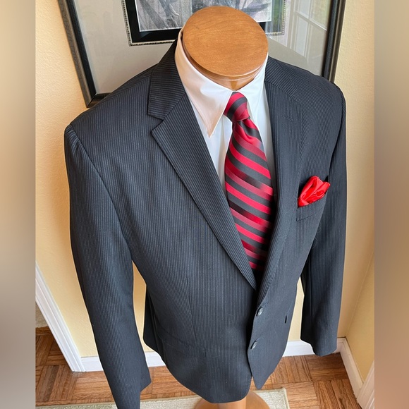 Banana Republic Dark Gray Wool 2 Pc Pinstripe Suit Size 42R Slacks W35” L34” - Picture 11 of 16